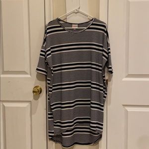 LuLaRoe shirt
